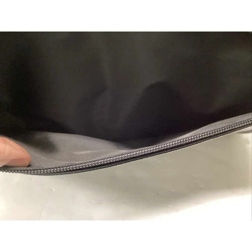targus leather notebook case black TLE300